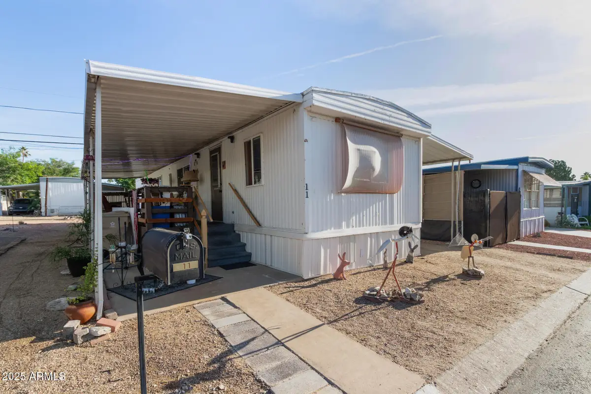 10401 N Cave Creek Road #11, Phoenix, AZ 85020 - Image #1