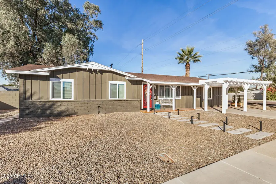 2302 W Berridge Lane, Phoenix, AZ 85015 - Image #2