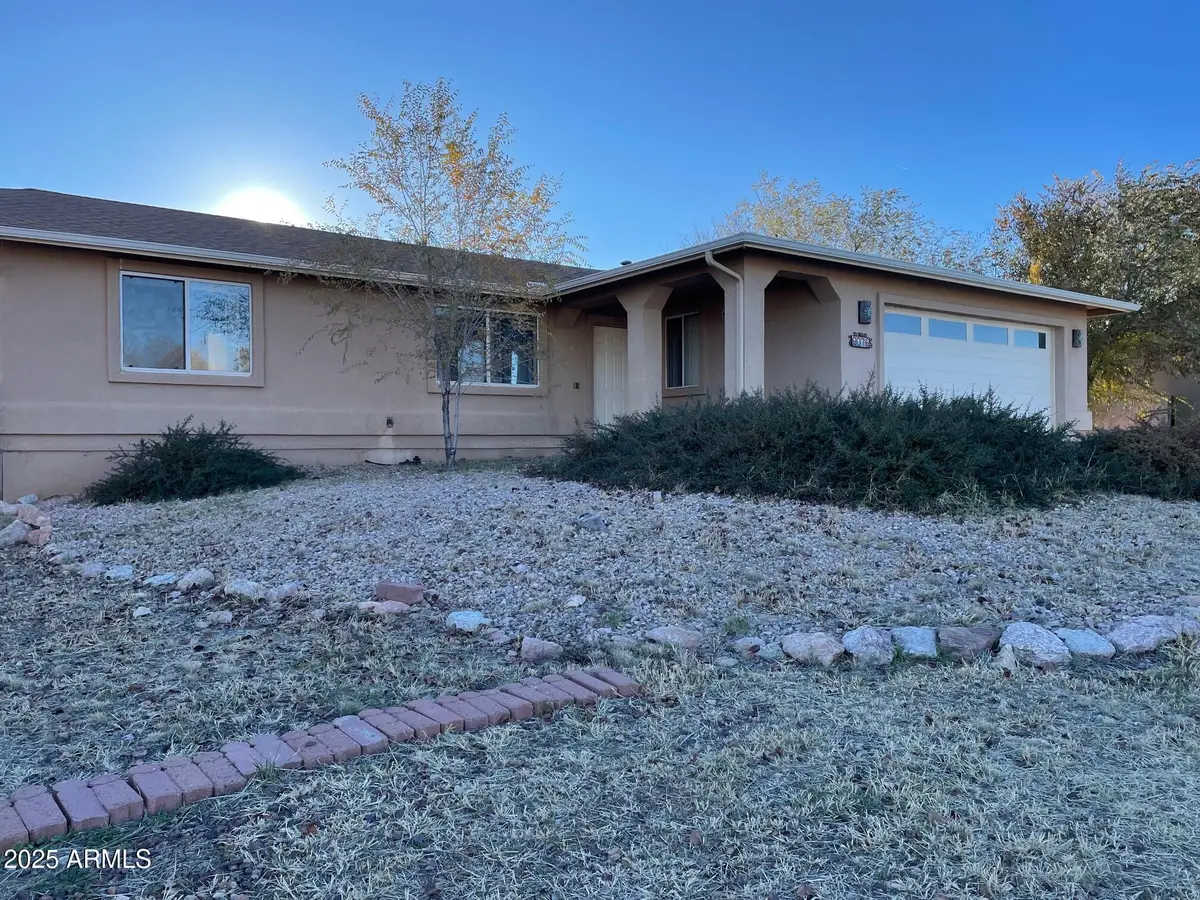 6076 N Viewpoint Drive, Prescott Valley, AZ 86314 - Image #1