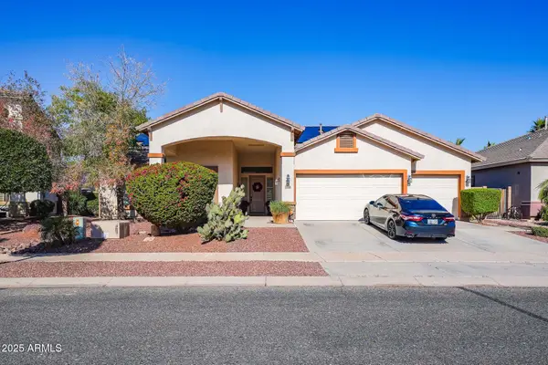 15850 W Mercer Lane, Surprise, AZ 85379