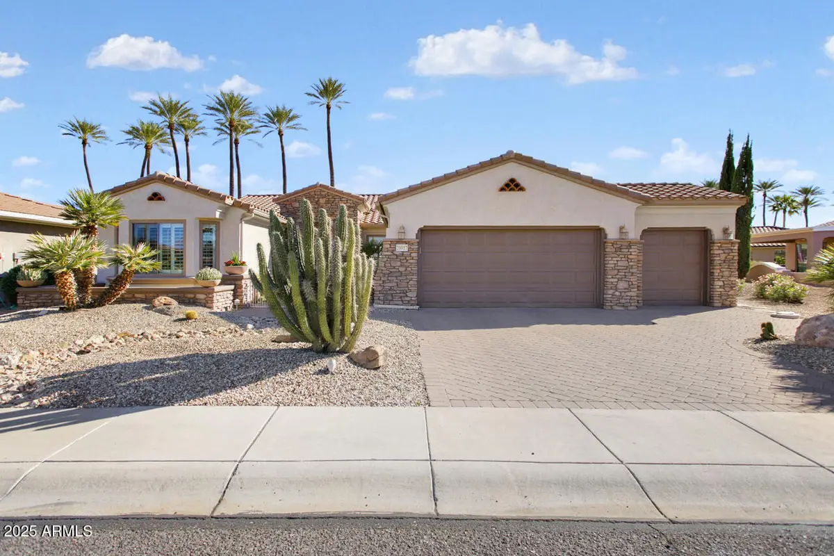 20017 N Coronado Ridge Drive, Surprise, AZ 85387 - Image #1