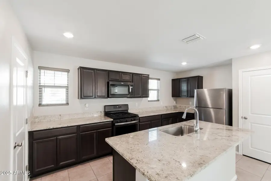 16235 W La Ventilla Way, Goodyear, AZ 85338 - Image #3