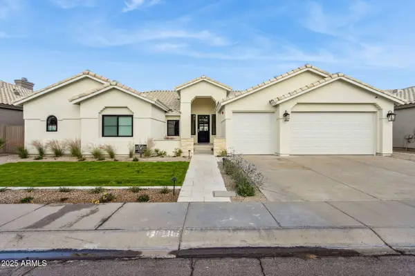 8916 E Camino Del Santo Street, Scottsdale, AZ 85260