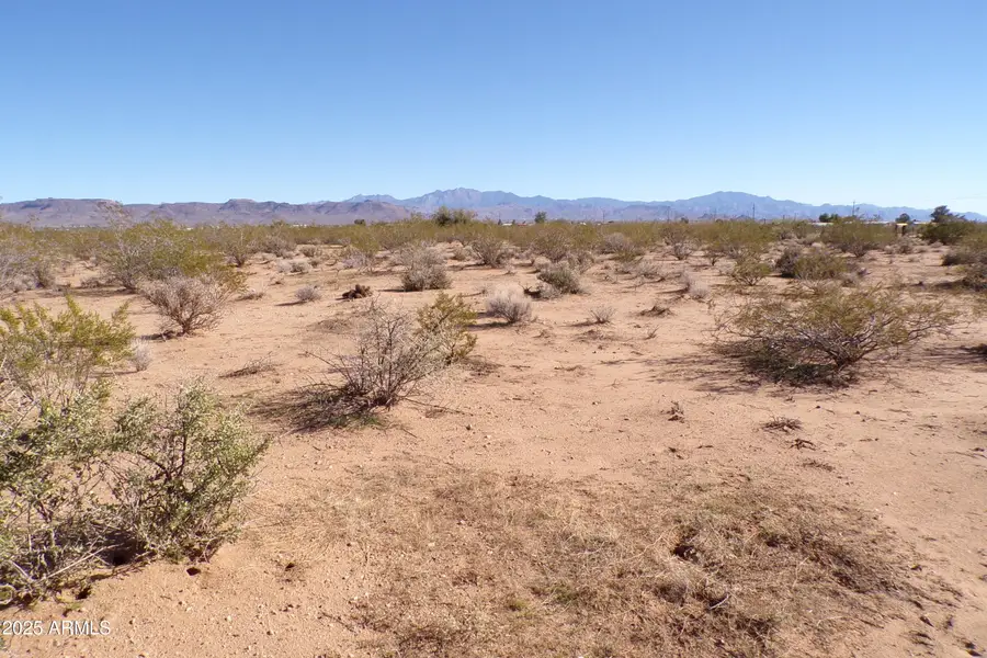 1152 S Colorado Road, Golden Valley, AZ 86413 - Image #2