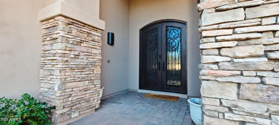 136 E Desert Wind Drive, Phoenix, AZ 85048 - Image #3