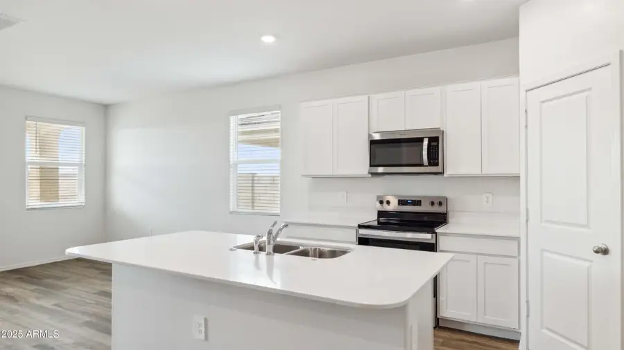 25539 N 183rd Drive, Wittmann, AZ 85361 - Image #3