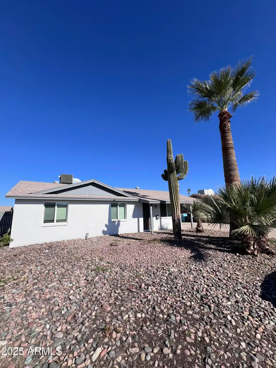 7416 W Roma Avenue, Phoenix, AZ 85033 - Image #3