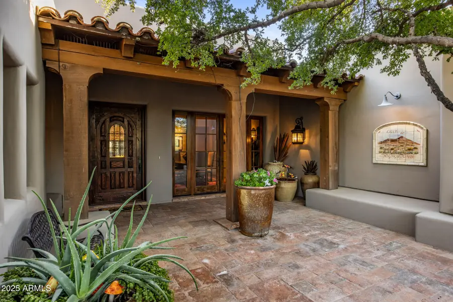 8300 E Dixileta Drive #211, Scottsdale, AZ 85266 - Image #3