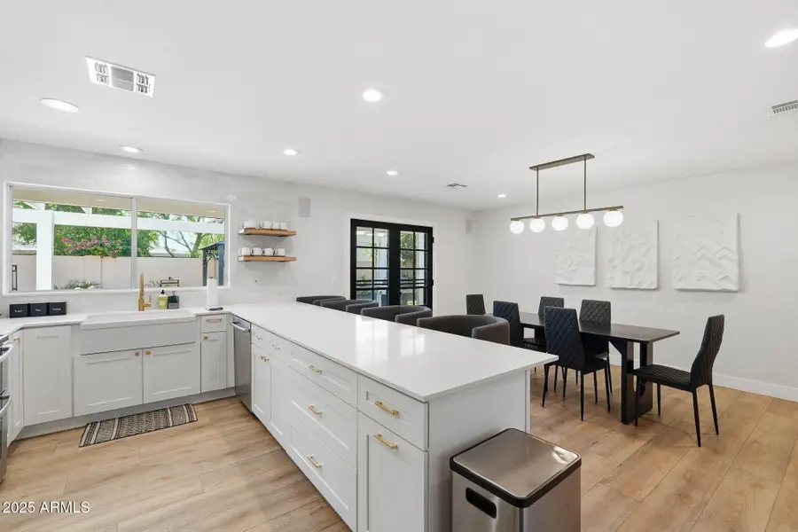 6113 E Gelding Drive, Phoenix, AZ 85254 - Image #3