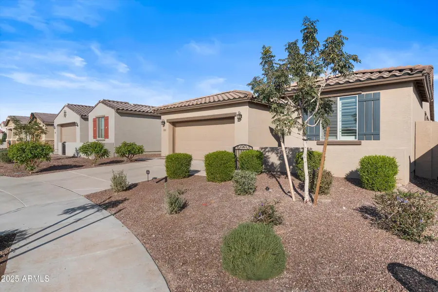 17274 W Larkspur Drive, Surprise, AZ 85388 - Image #2
