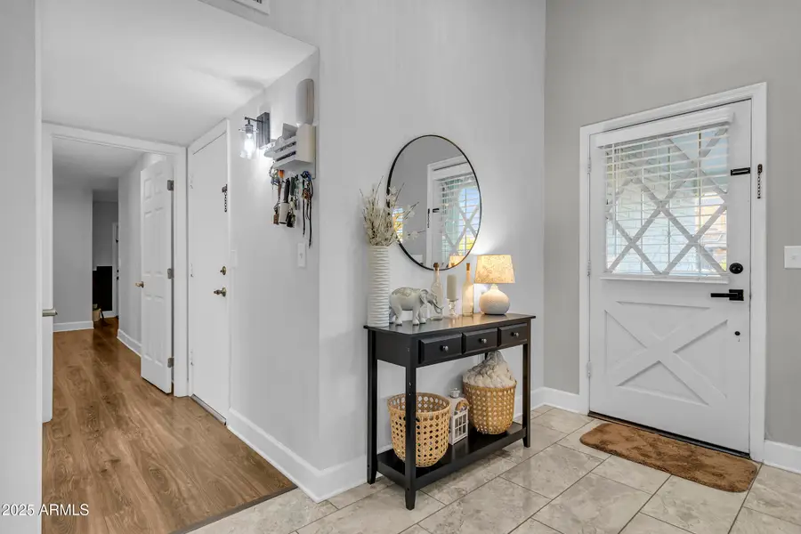 909 W Obispo Avenue, Mesa, AZ 85210 - Image #2