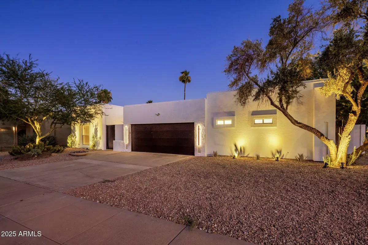 7727 E Valley View Road, Scottsdale, AZ 85250 - Image #1