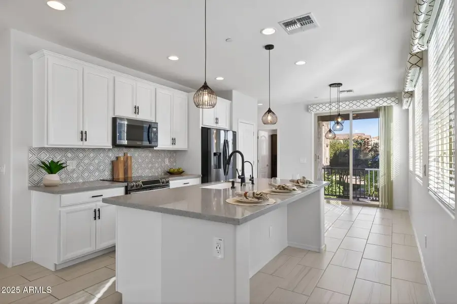 1733 E Bridgeport Parkway, Gilbert, AZ 85295 - Image #2