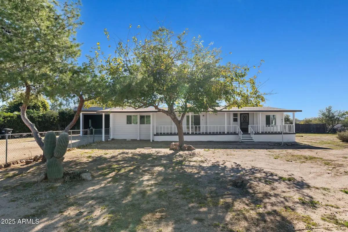23865 W Coleman Drive, Congress, AZ 85332 - Image #1