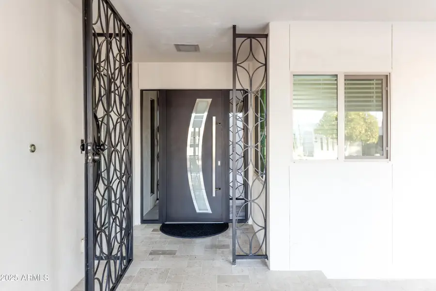 8725 E Via De Dorado Drive, Scottsdale, AZ 85258 - Image #2