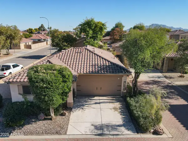 2323 E Peach Tree Drive, Chandler, AZ 85249