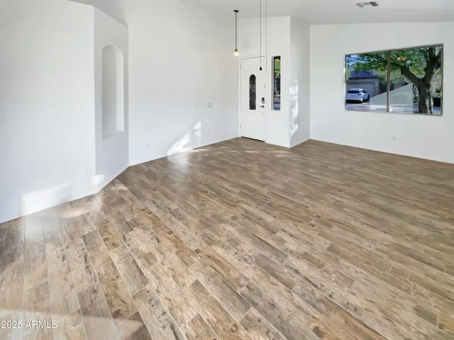 18184 W Desert Blossom Drive, Goodyear, AZ 85338 - Image #3