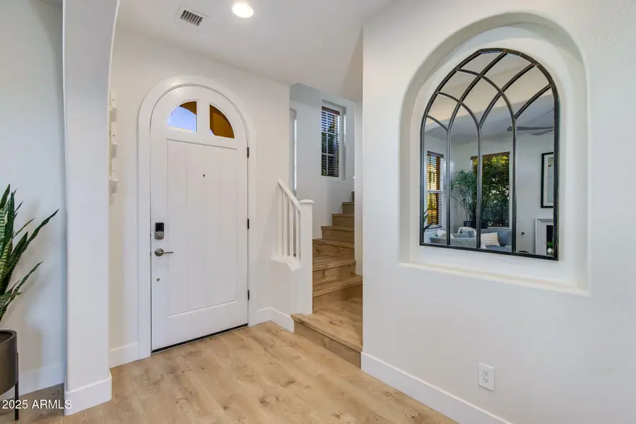 2914 N 48th Place, Phoenix, AZ 85018 - Image #2