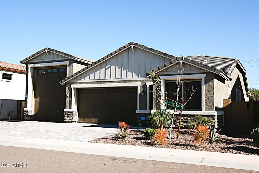 925 S 107th Drive, Avondale, AZ 85323 - Image #3