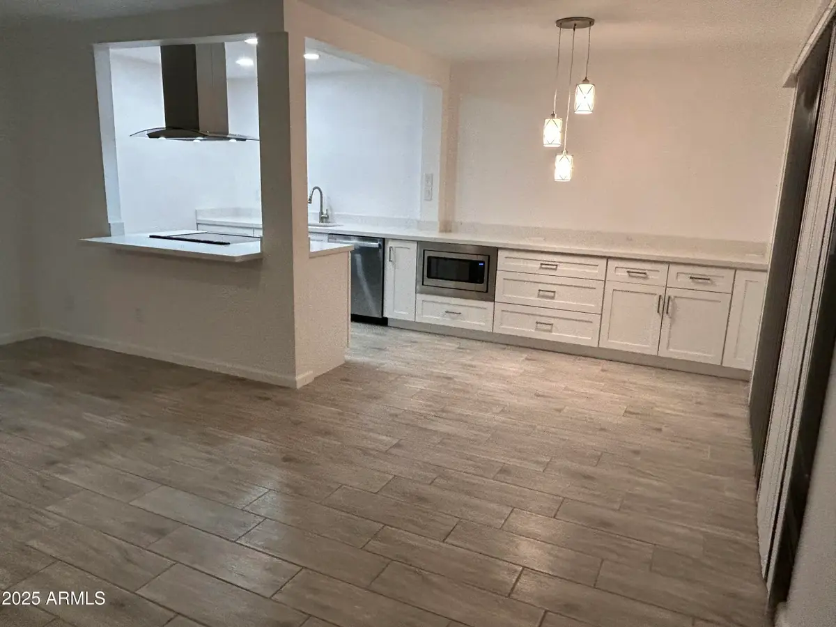 3416 N 44th Street #10, Phoenix, AZ 85018 - Image #1