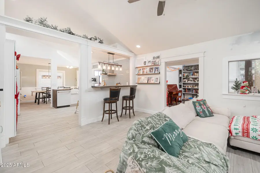 5607 W Cholla Street, Glendale, AZ 85304 - Image #2