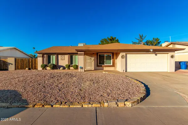 566 W Medina Avenue, Mesa, AZ 85210