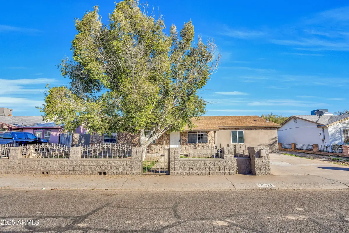 1831 N 74th Lane, Phoenix, AZ 85035 - Image #1