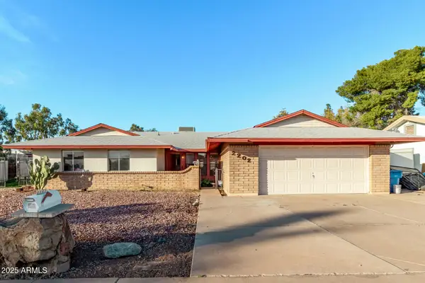 2202 E Hampton Avenue, Mesa, AZ 85204