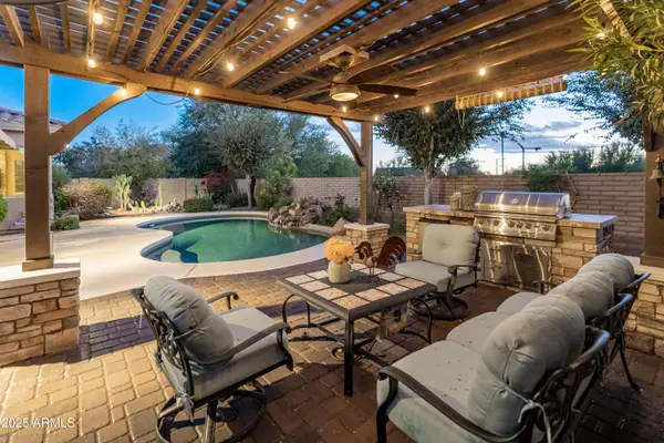 12345 W Dove Wing Way, Peoria, AZ 85383