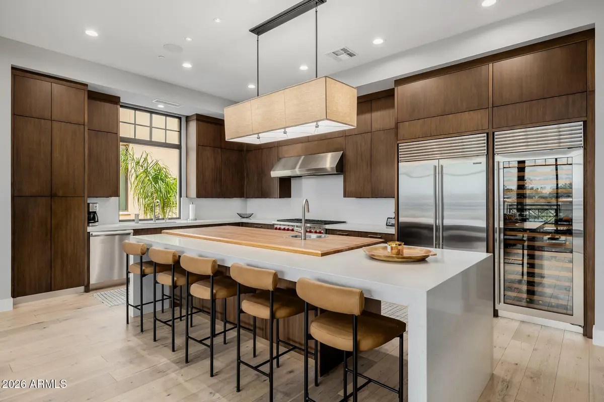 2 Biltmore Estate #207, Phoenix, AZ 85016 - #1