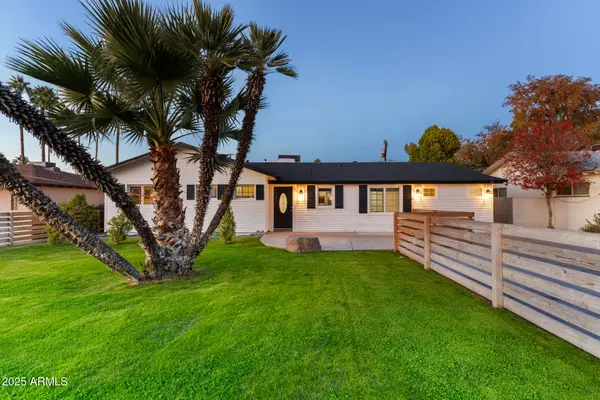 5328 E Pinchot Avenue, Phoenix, AZ 85018