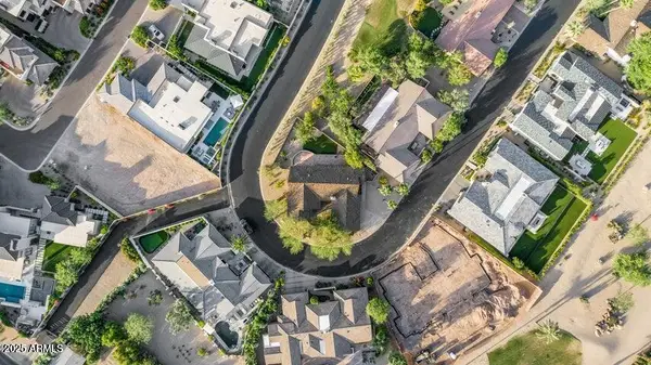 5635 E Lincoln 34 Drive #34, Paradise Valley, AZ 85253