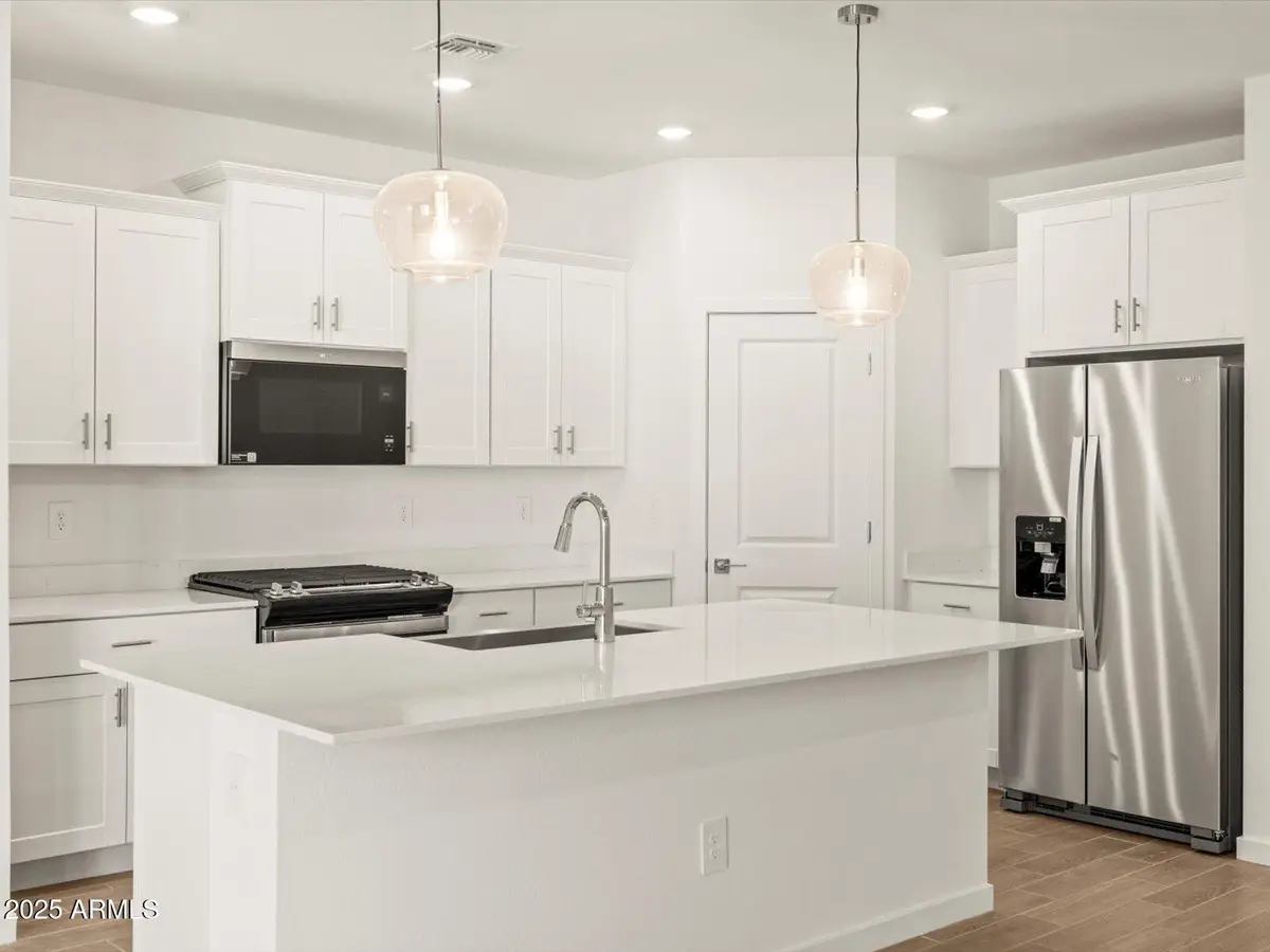 32960 N Vineyard Avenue, San Tan Valley, AZ 85143 - Image #1