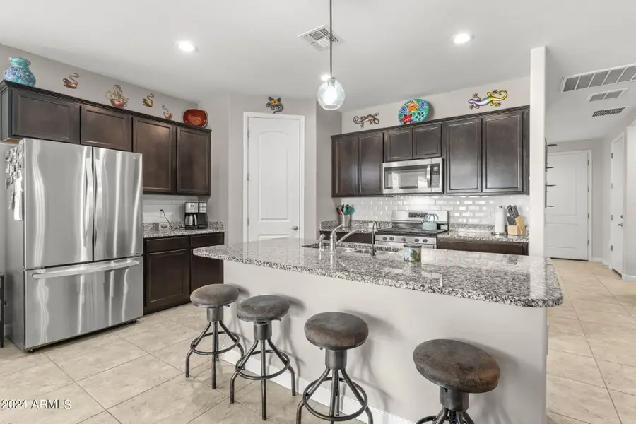 37750 W San Alvarez Avenue, Maricopa, AZ 85138 - #3