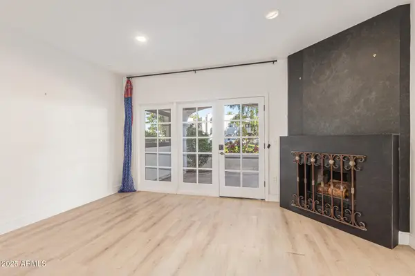 6153 N 28th Place, Phoenix, AZ 85016