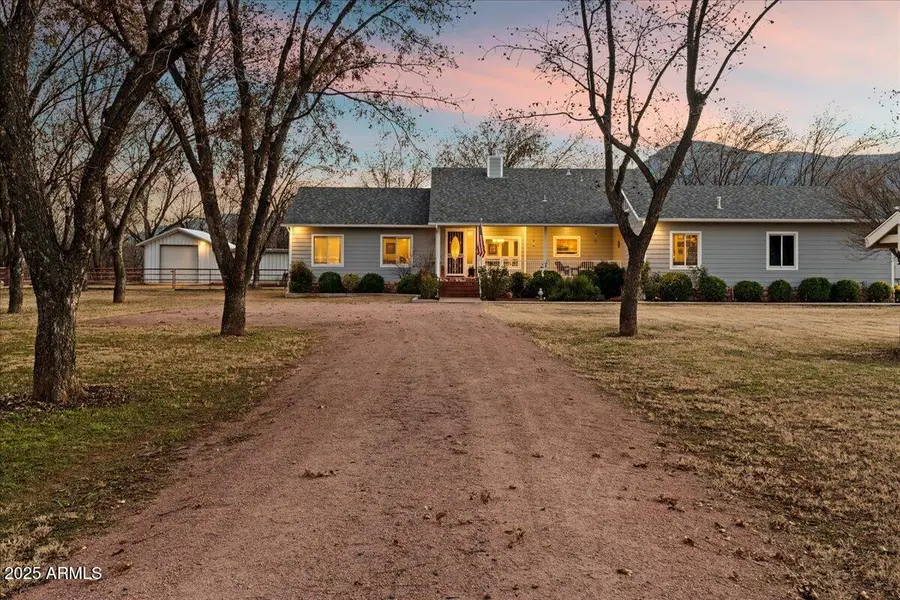 327 E Quarterhorse Lane E, Camp Verde, AZ 86322 - Image #2