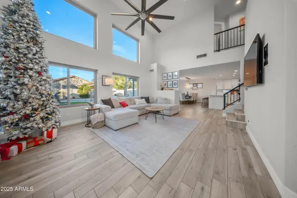 1042 W Bruce Avenue, Gilbert, AZ 85233