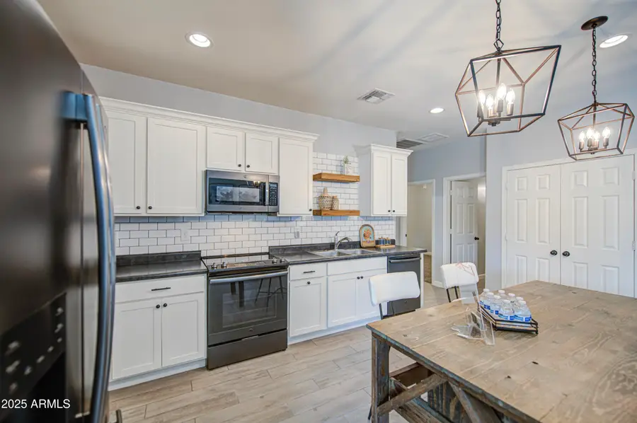 6219 W Orchid Lane, Glendale, AZ 85302 - Image #2