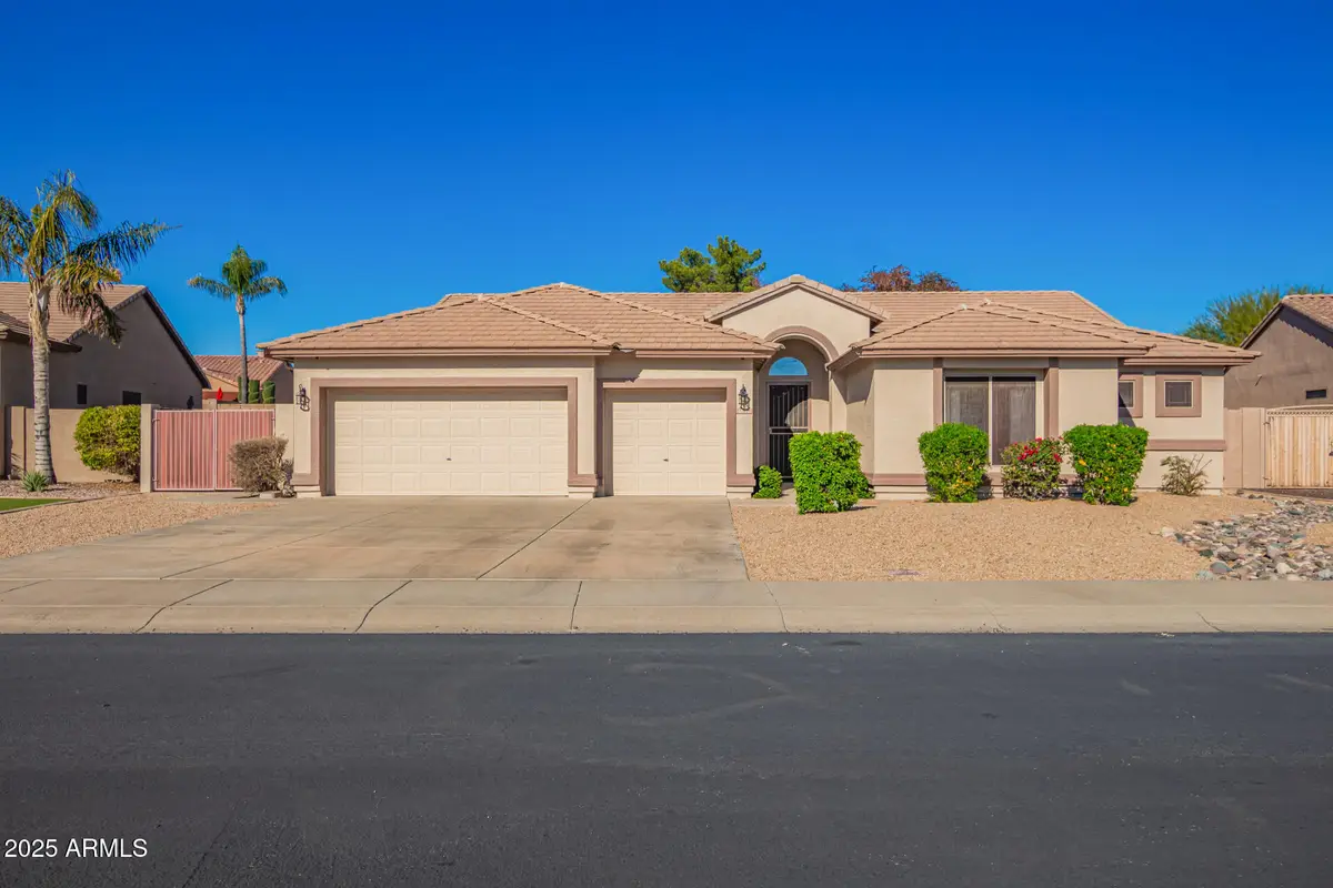 4616 W Whispering Wind Drive, Glendale, AZ 85310 - #1
