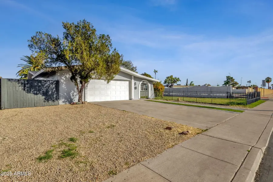2106 W 8th Avenue, Mesa, AZ 85202 - #2