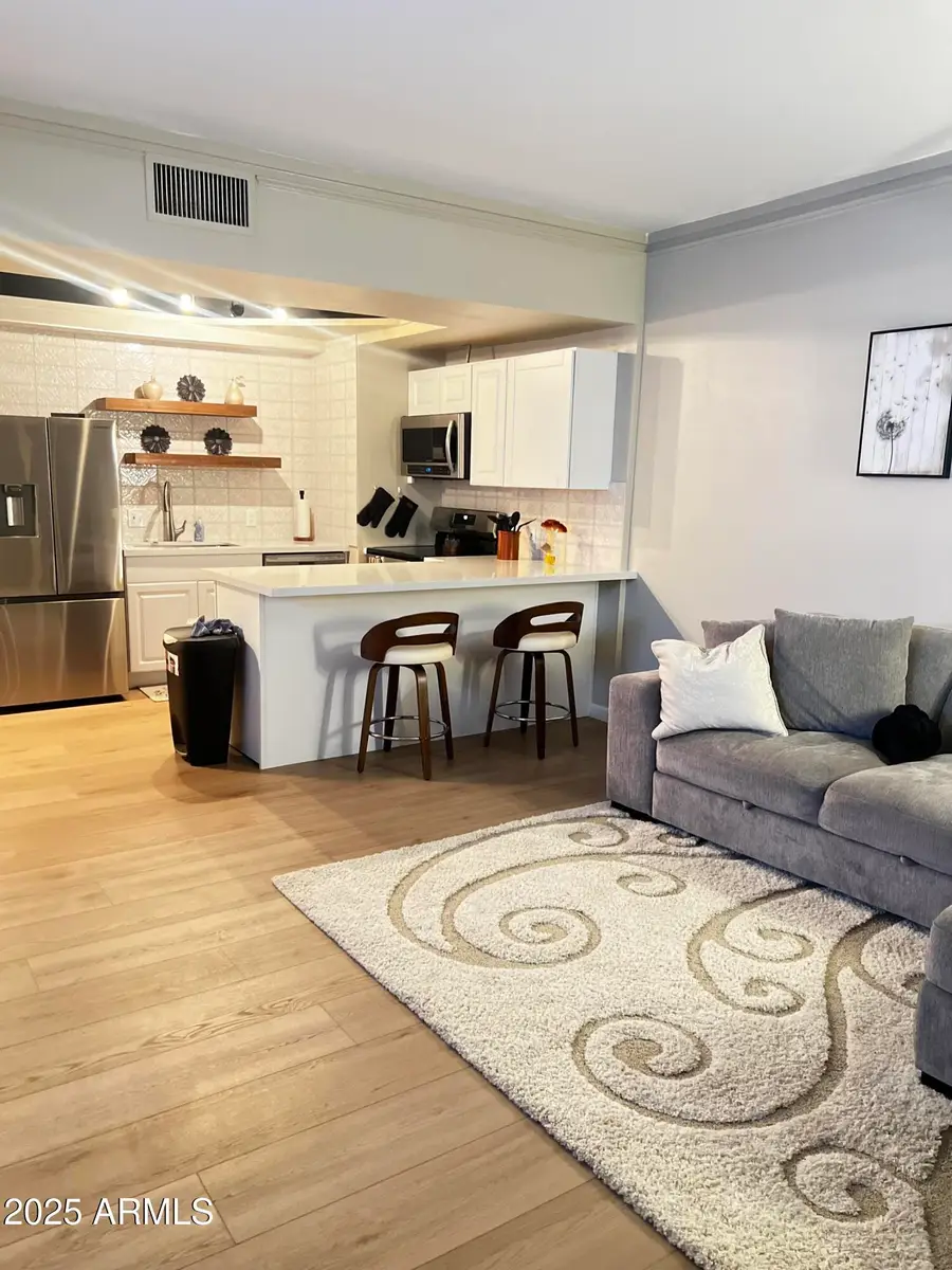 4750 N Central Avenue #14P, Phoenix, AZ 85012 - Image #2