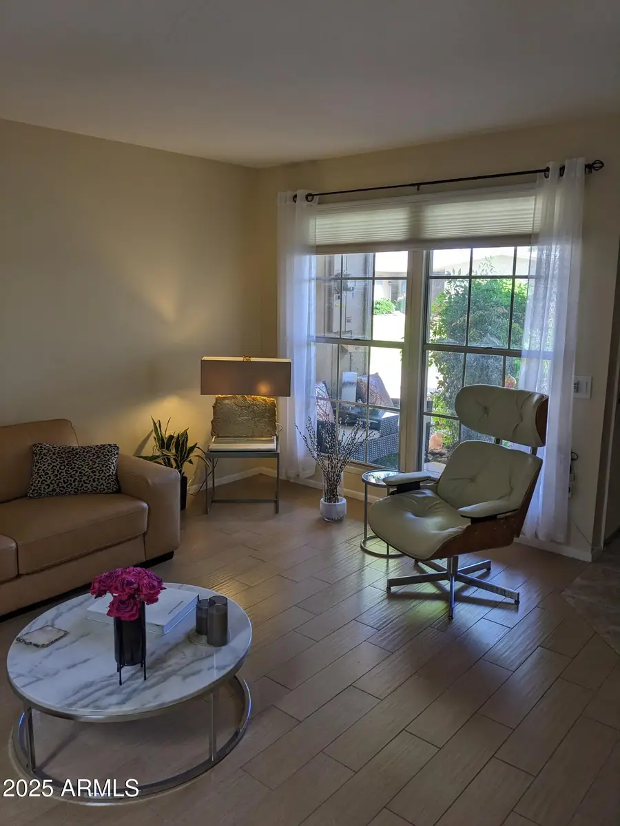 10585 W Palmeras Drive #H, Sun City, AZ 85373 - Image #3