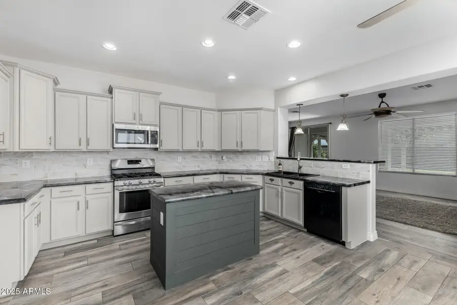 18053 W Brown Street, Waddell, AZ 85355 - Image #3