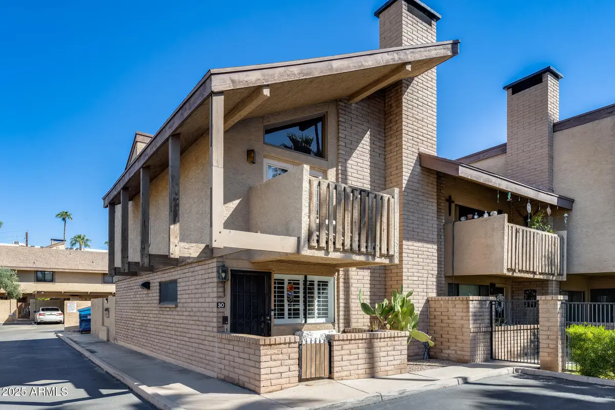 5350 N Central Avenue #30, Phoenix, AZ 85012 - Image #1
