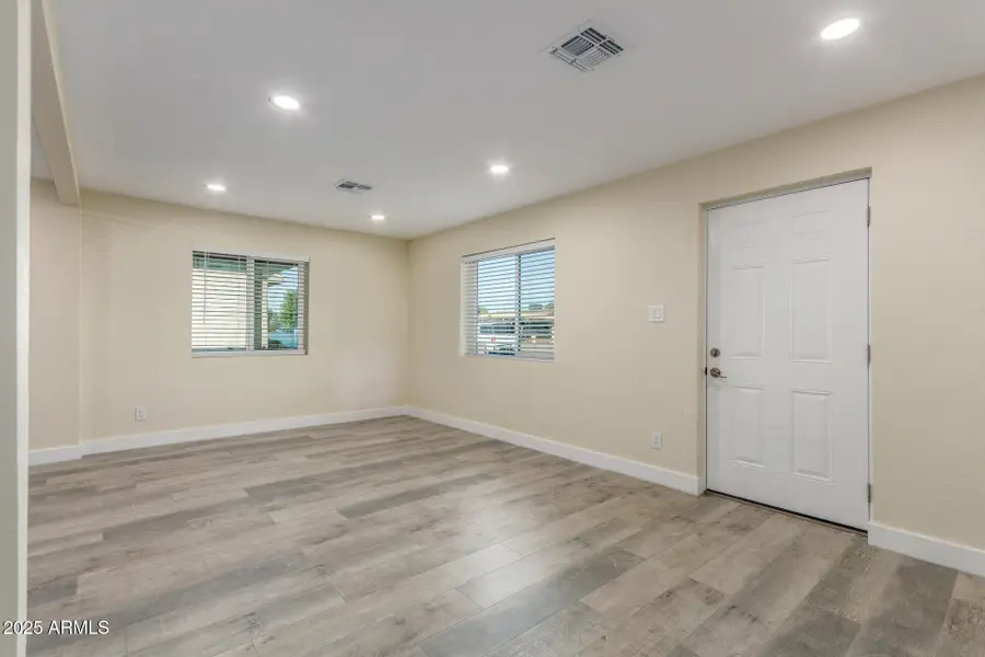 2749 W Montecito Avenue, Phoenix, AZ 85017 - Image #3