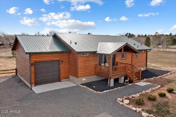 2321 Quarter Horse Trail, Overgaard, AZ 85933