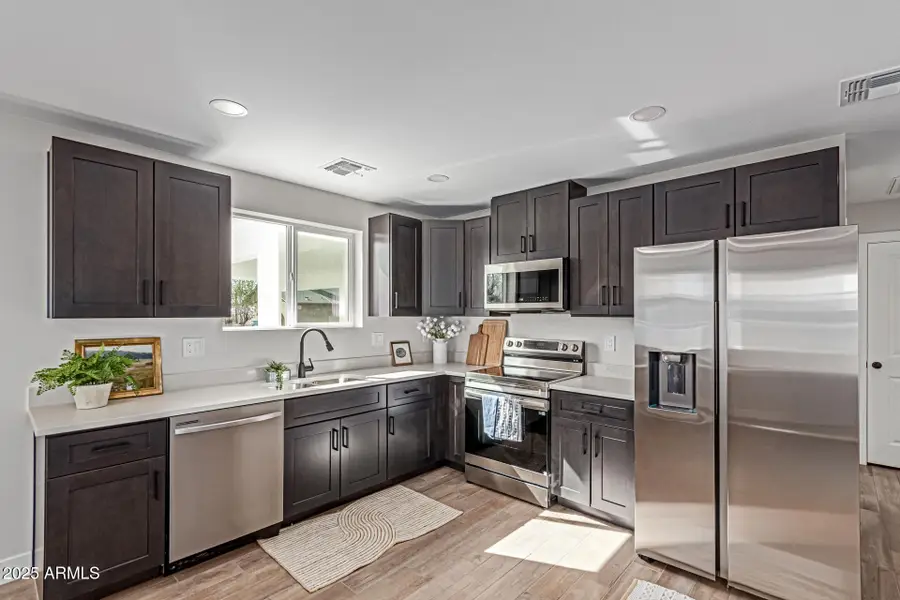 6421 S 23rd Street, Phoenix, AZ 85042 - Image #2