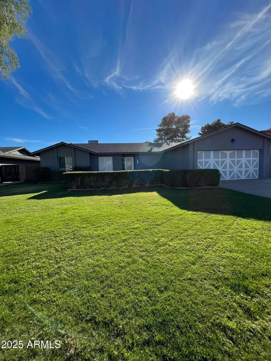 5811 E Crocus Drive, Scottsdale, AZ 85254 - Image #2