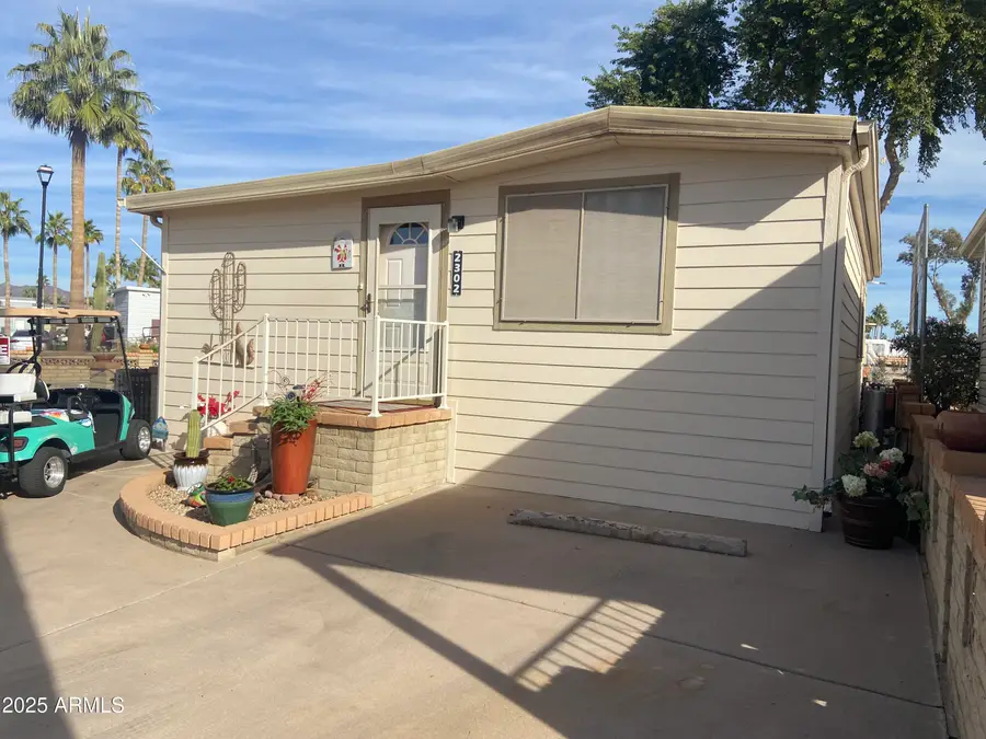 2302 S Seminole Drive, Apache Junction, AZ 85119 - Image #2