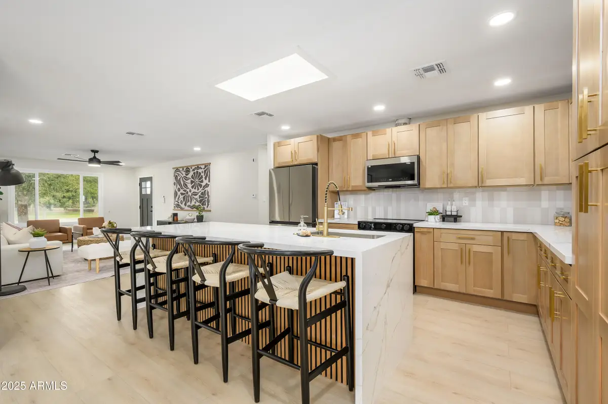 1985 E Carson Drive, Tempe, AZ 85282 - Image #1